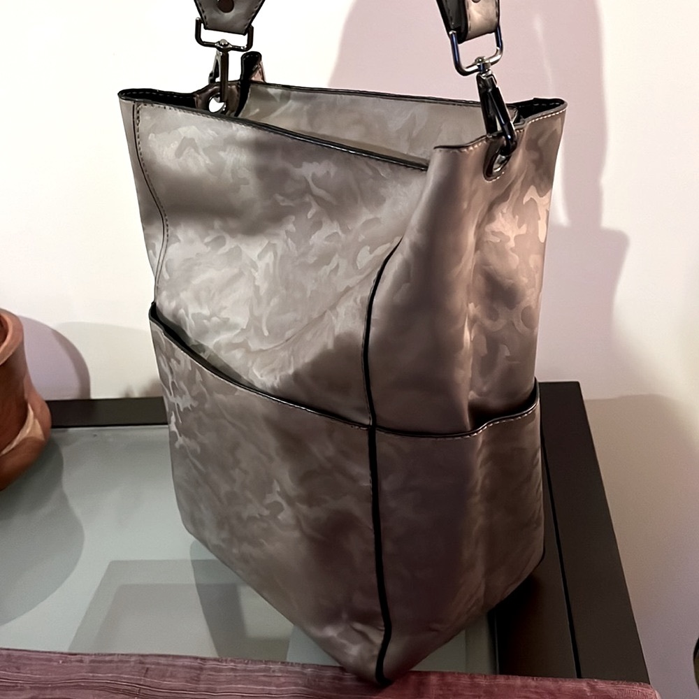 Travel handbag/tote